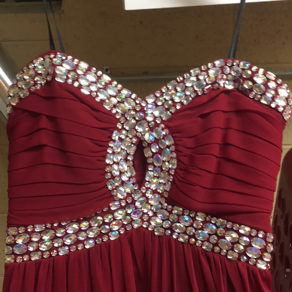 Red Jeweled Prom/Homecoming Formal Dress